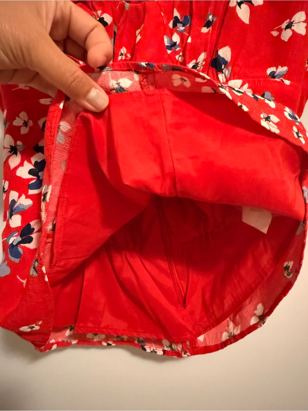 Kookaï Floral Top w/ Subtle Ruffles - Picture 8 of 9